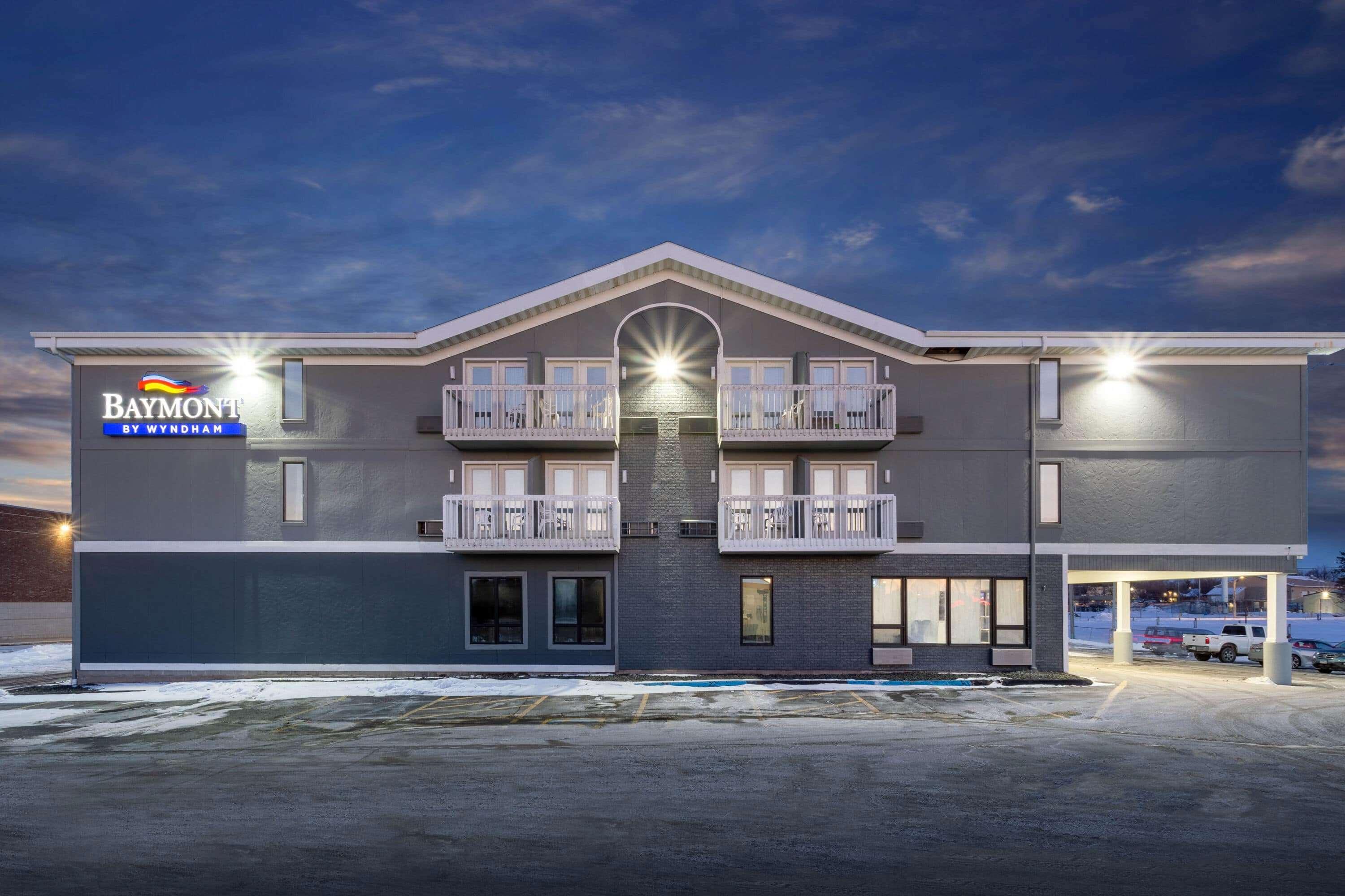 Baymont By Wyndham Rochester Mayo Clinic Area Экстерьер фото